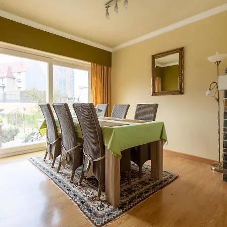 Vlak Bij Zee Ostende